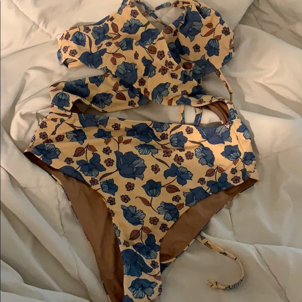 For love and lemons one piece